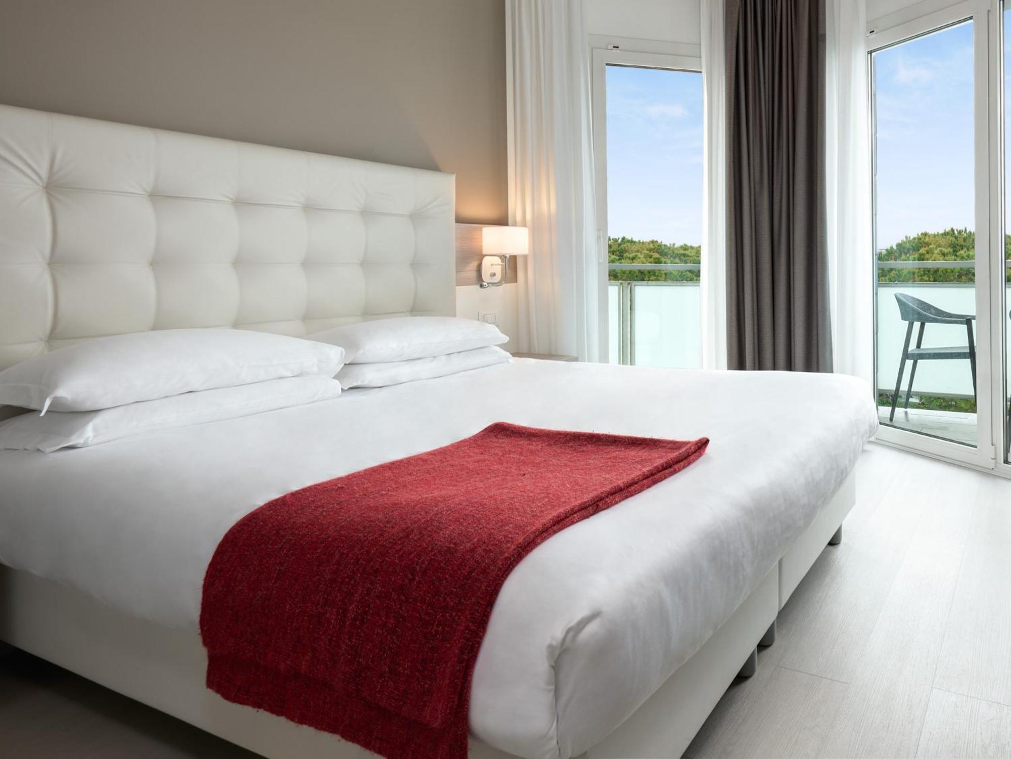 Hotel Delle Rose Лідо-ді-Єзоло Номер фото